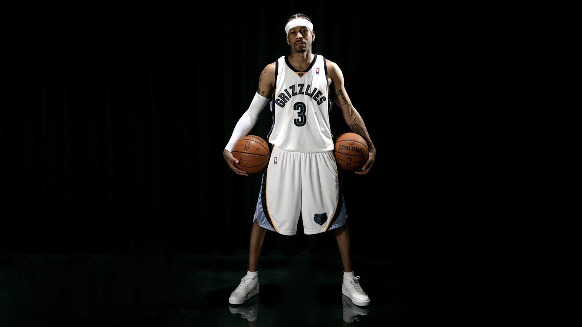 旧仓库改造滑板场首赛 库内扶梯变身专业斜坡